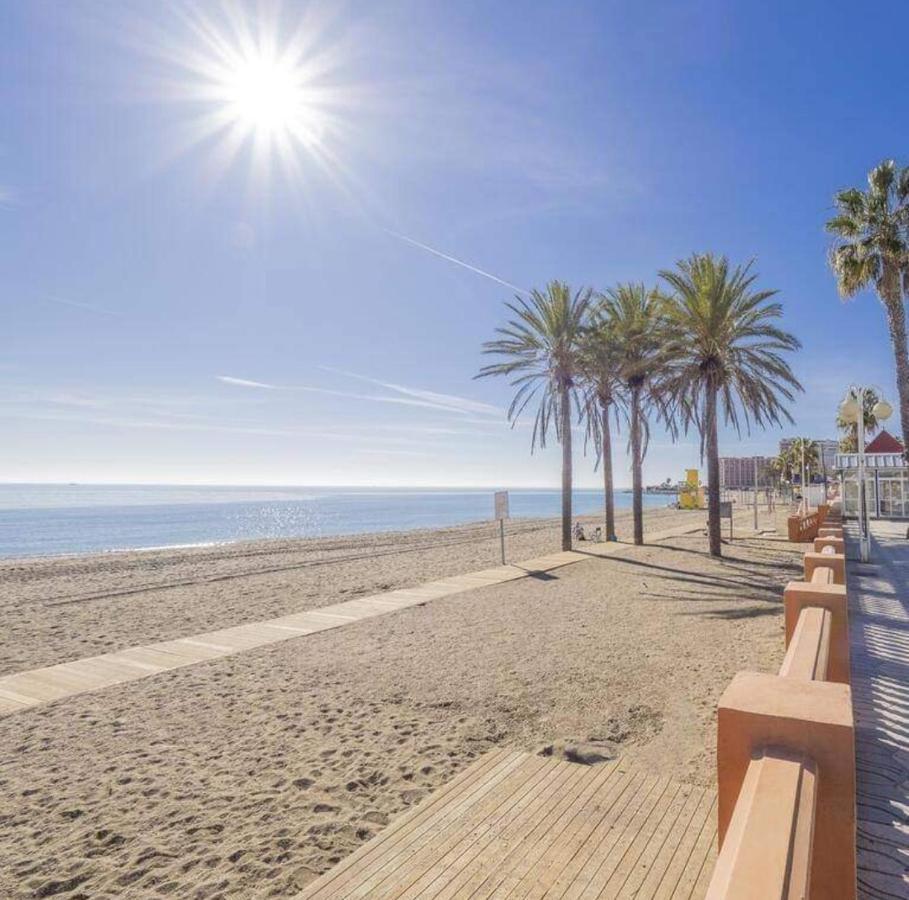 El Estudio De La Playa Benalbeach Vistas Al Mar Benalmádena Exterior photo