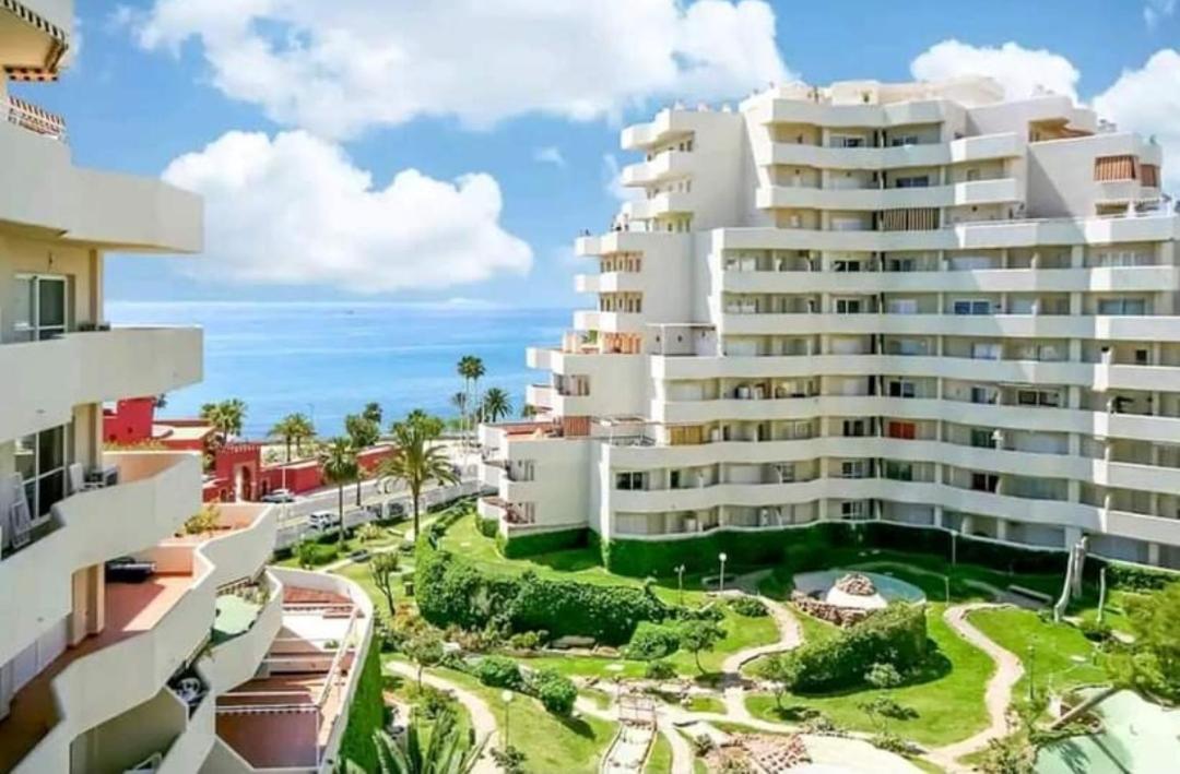 El Estudio De La Playa Benalbeach Vistas Al Mar Benalmádena Exterior photo