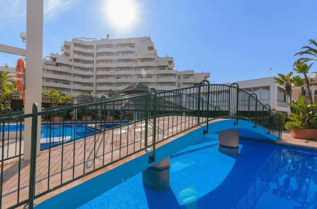 El Estudio De La Playa Benalbeach Vistas Al Mar Benalmádena Exterior photo