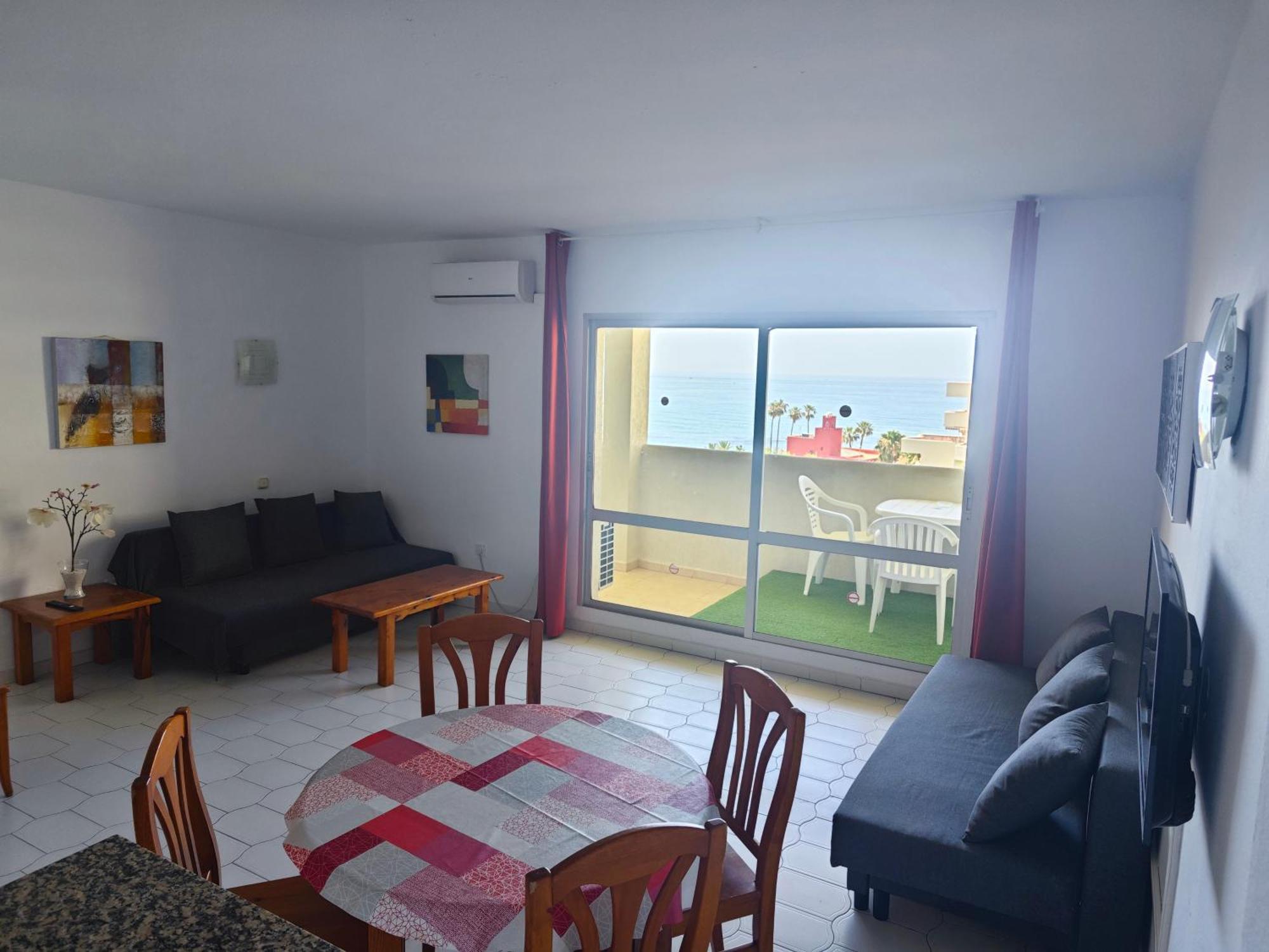 El Estudio De La Playa Benalbeach Vistas Al Mar Benalmádena Room photo