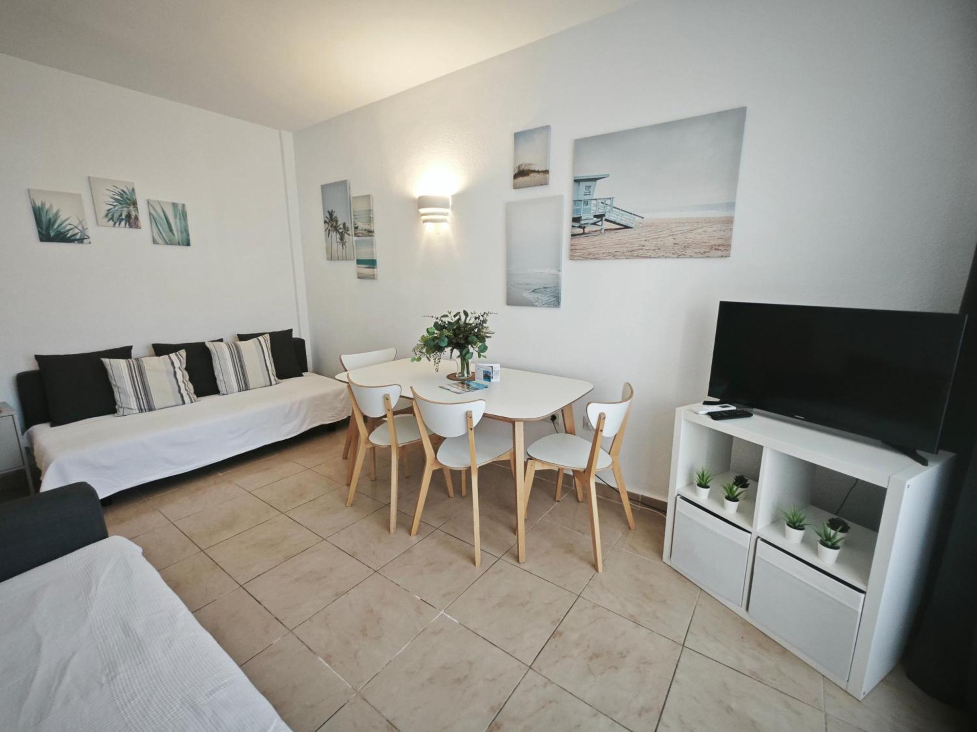 El Estudio De La Playa Benalbeach Vistas Al Mar Benalmádena Exterior photo